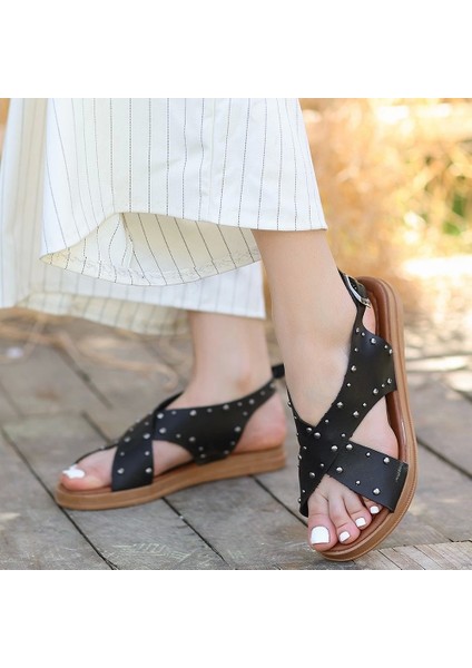 Lilan Siyah Deri Sandalet fırsatları