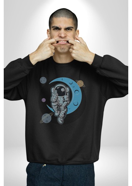 Astronot Uzayda Sıkılmış Kadın Erkek Siyah Baskılı Sweatshirt fiyatları