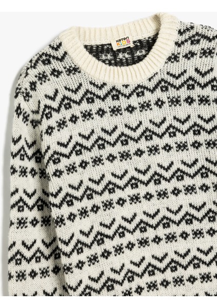 Triko Kazak Desenli Bisiklet Yaka Uzun Kollu modelleri