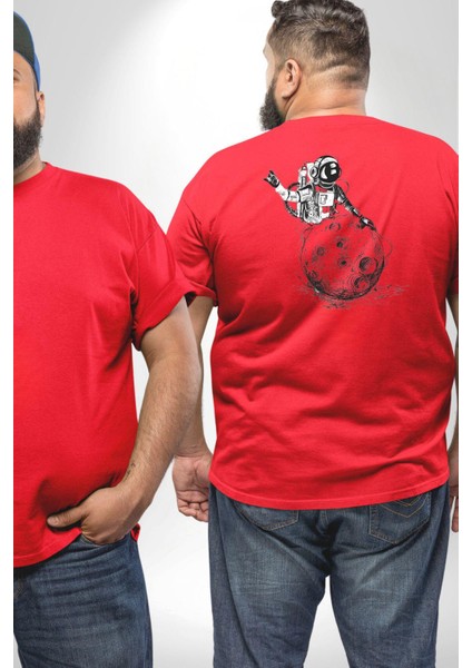 Astronot Gök Taşı Yavarlarken Büyük Beden Kırmızı Tişört Kadın Erkek Ünisex Sırt Baskılı fiyatları