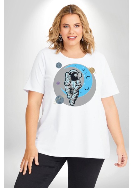 Astronot Uzayda Sıkılmış Beyaz Büyük Beden Kadın Erkek Ünisex Basic Ön Baskılı Tişört
