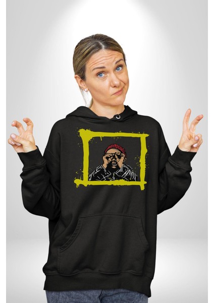 Fantastik Sanatsal Yeni Nesil Kırmızı Bere El Ile Dürbün Kadın Erkek Siyah Kapüşonlu Sweatshirt Hoodie fiyatları