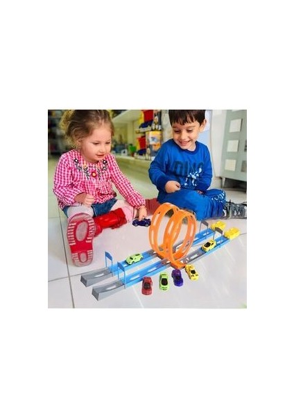 Fırlatma Rampalı Akrobasi Yarış Yol Pisti Oyuncak Araba Atlayış Pisti 4 Arabalı (Kalemlik Hediyeli)