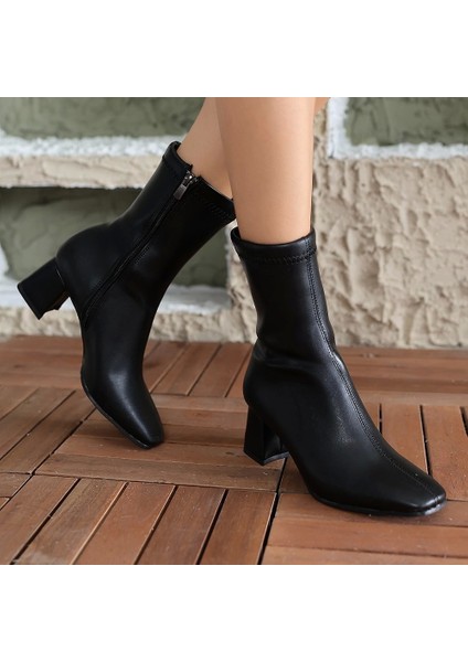 Birta Siyah Cilt Streç Topuklu Bot fırsatları