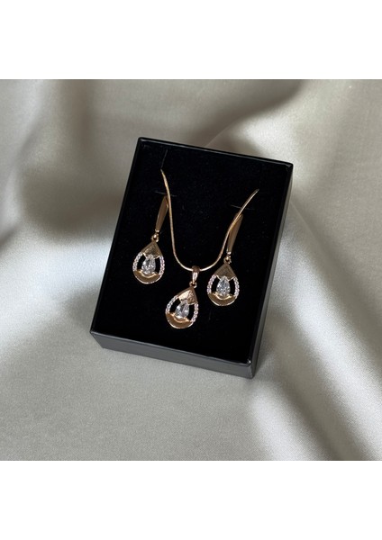 Laria Jewelry Altın Kaplama Taşlı Su Damlası Set