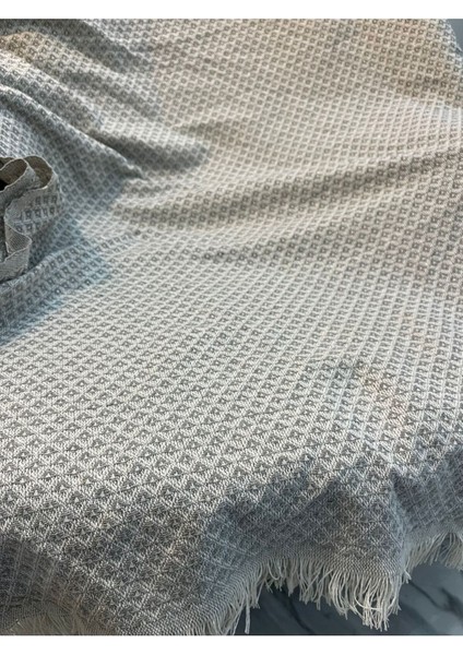 Gri renkli, 170x210 cm şık ve rahat koltuk örtüsü, pamuk polyester malzeme