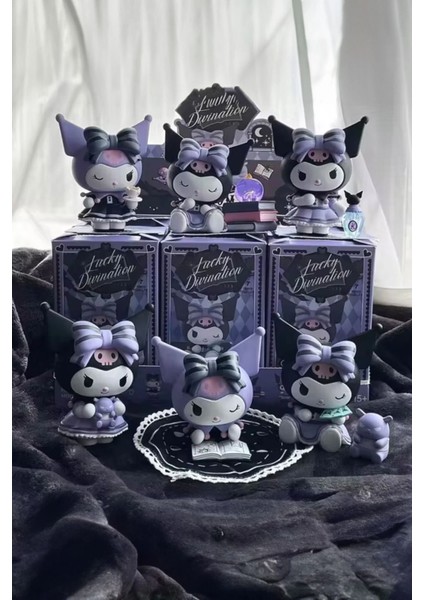 Sanrio Lisanslı Kuromi Şanslı Kehanet Serisi Sürpriz Figürlü Kutu Blind Box