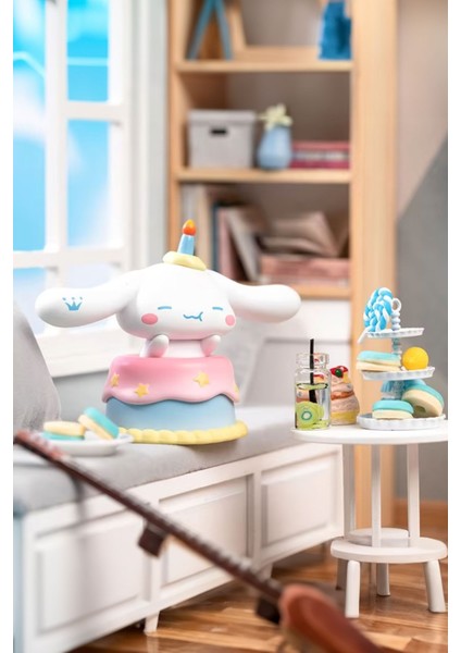 Sanrio Lisanslı Cinnamoroll Anahtarlıklı Sürpriz Figürlü Kutu Blind Box