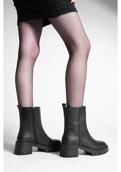 Kadın Hakiki Deri Fermuarlı Kalın Topuklu Tırtıklı Taban Günlük Bot Forlas Siyah fırsatları