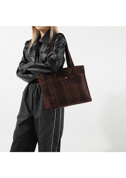 Omuz Çantası Çapraz Çanta Taşınabilir Yüksek Kaliteli ve Dayanıklı Yünlü Kumaş Şık ve Sade Stil, Kırmızı (Yurt Dışından) modelleri