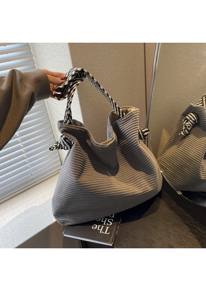 Omuz Çantası Çapraz Çanta Taşınabilir Yüksek Kaliteli Naylon Kumaş Basit Sokak Stili Büyük Kapasite, Gri (Yurt Dışından)