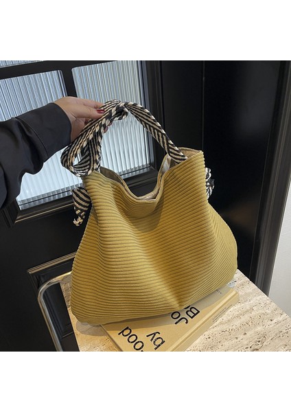 Omuz Çantası Çapraz Çanta Taşınabilir Yüksek Kaliteli Naylon Kumaş Basit Sokak Stili Büyük Kapasite, Sarı (Yurt Dışından)