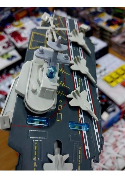 Saratoga Uçak Gemisi Metal Gemi Oyuncak Işıklı ve Siren Sesi Efektli 22CM Askeri Gemiler indirimleri
