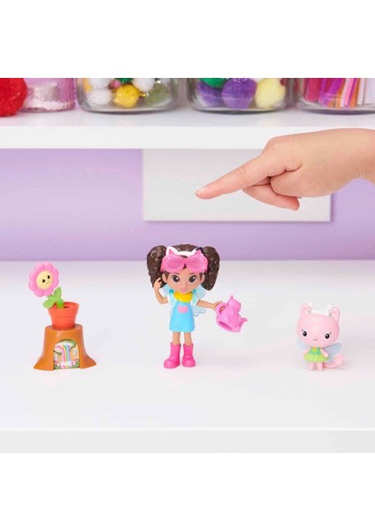 1074214 Gabbys Dollhouse Kitty Çiçek Bahçesi Oyun Seti