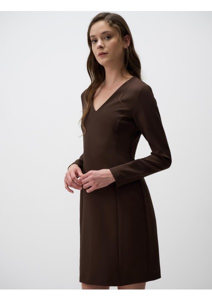 Kahverengi V Yaka Uzun Kollu Mini Elbise modelleri