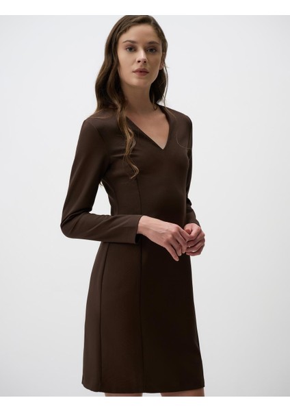 Kahverengi V Yaka Uzun Kollu Mini Elbise fırsatları