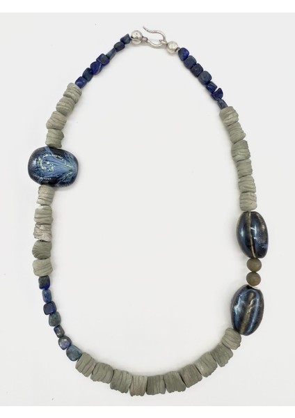 L'atelier Des Perles Bourges Necklace Doğal Lapis Taşlı,el Yapımı Seramik ve Toprak Boncuklu Kolye