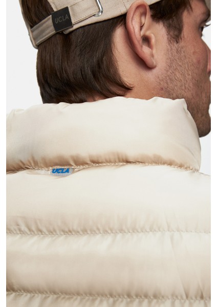 Blume Koyu Bej Fermuarlı ve Cepli Polyester Standard Fit Erkek Yelek fiyatları