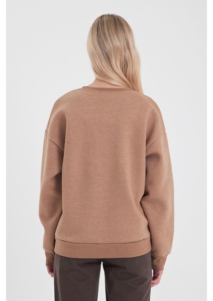 Kadın Cindy Vizon Logo Baskılı Bisiklet Yaka Şardonlu Sweatshirt fırsatları