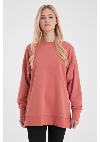 Kadın Bisiklet Yaka Gül Kurusu Yanı Yırtmaçlı Regular Fit 3 Iplik Sweatshirt fiyatları