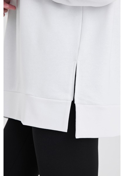 Kadın Bisiklet Yaka Beyaz Yanı Yırtmaçlı Regular Fit 3 Iplik Sweatshirt modelleri