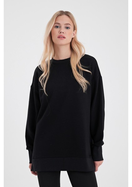 Kadın Bisiklet Yaka Siyah Yanı Yırtmaçlı Regular Fit 3 Iplik Sweatshirt fiyatları