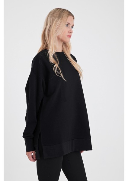 Kadın Bisiklet Yaka Siyah Yanı Yırtmaçlı Regular Fit 3 Iplik Sweatshirt modelleri
