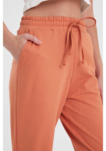 Kadın Paçası Lastikli Karamel Slim Straight Eşofman Altı modelleri