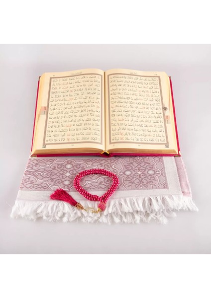 Kuran + Seccade + Tesbih Hediye Seti (Hafız Boy, Elifvav, Kadife, Desenli Kutu, Fuşya Pembe) modelleri