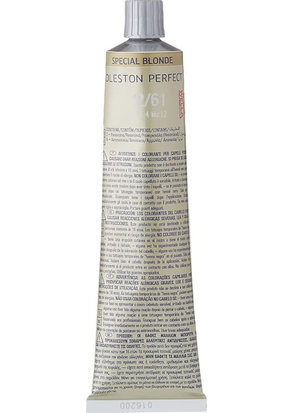 Koleston Perfect Me + Vibrant Reds 77 - 46 Yoğun Kırmızı Menekşe Kalıcı Saç Boyası 60 ml modelleri