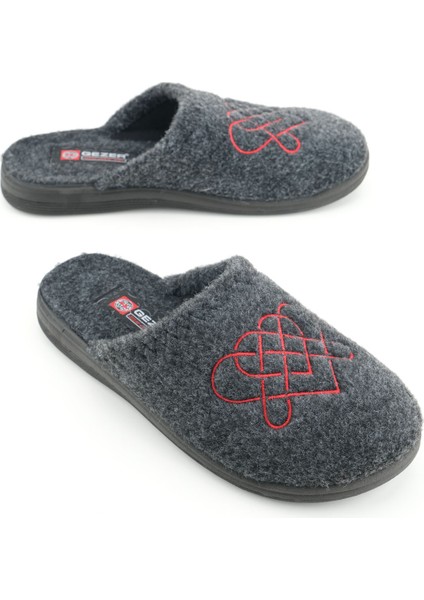 Kadın Kışlık Keçe Nakışlı Kalp Tasarım Ev Bahçe Terlik