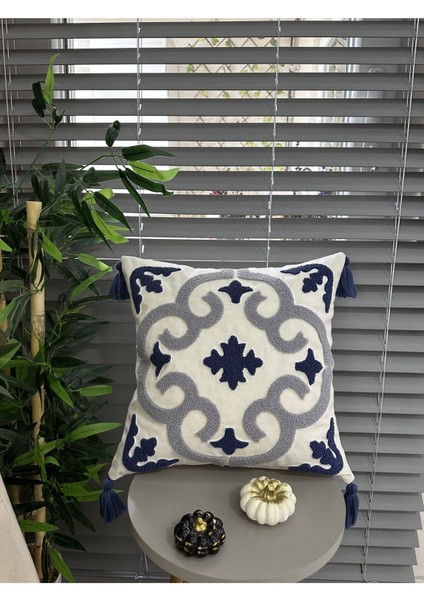 Punch Nakışlı 3 Adet Kırlent Kılıfı fırsatları