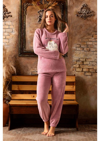 Tam Peluş Kışlık Kadın Pijama Takımı- Polar Yılbaşı Pijaması