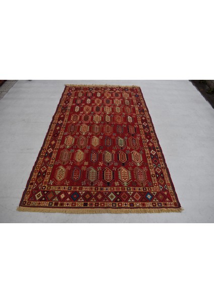 Iran Rahra Kilim