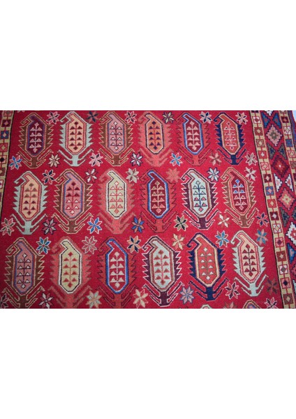 Iran Rahra Kilim