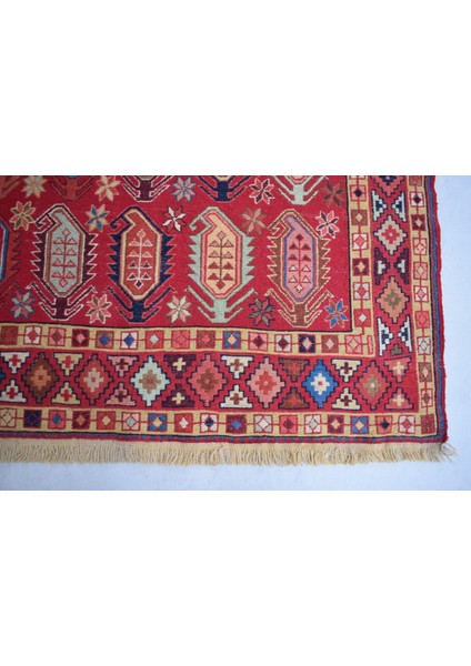 Iran Rahra Kilim