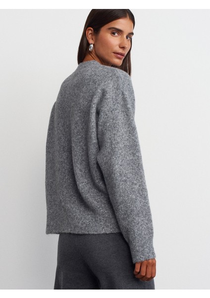 10640 Bisiklet Yaka Yumuşak Dokulu Triko Kazak-Füme M. fiyatları