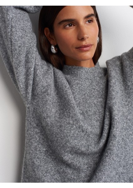 10640 Bisiklet Yaka Yumuşak Dokulu Triko Kazak-Füme M. indirimleri