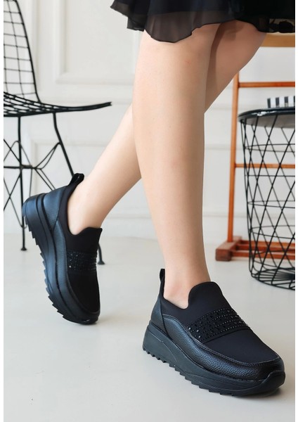 Loser Siyah Cilt Streç Detaylı Babet Ayakkabı modelleri