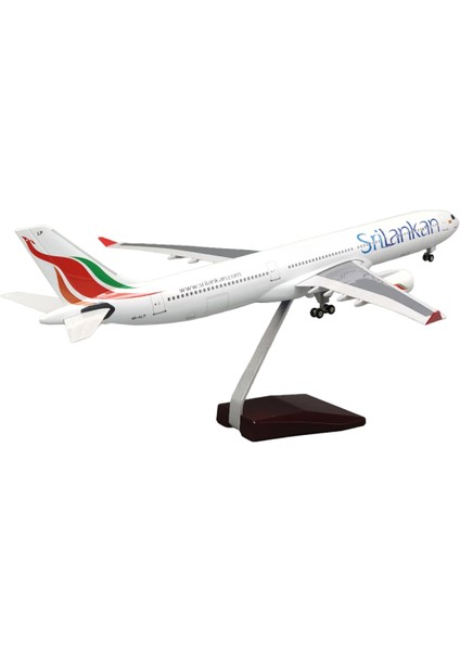 1/135 Ölçekli Srilankan Airbus A330 Model Uçak