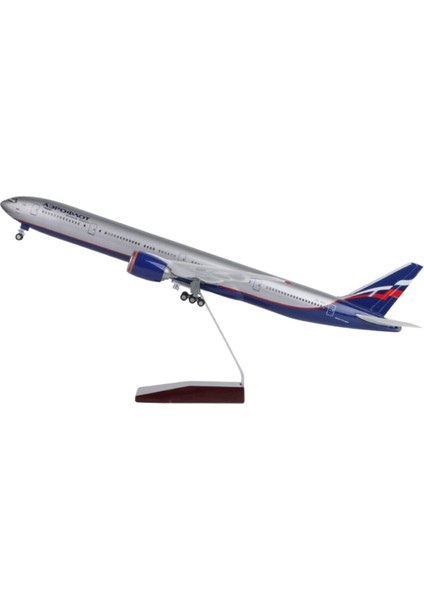 1/157 Ölçekli Aeroflot Boeing 777 Model Uçak