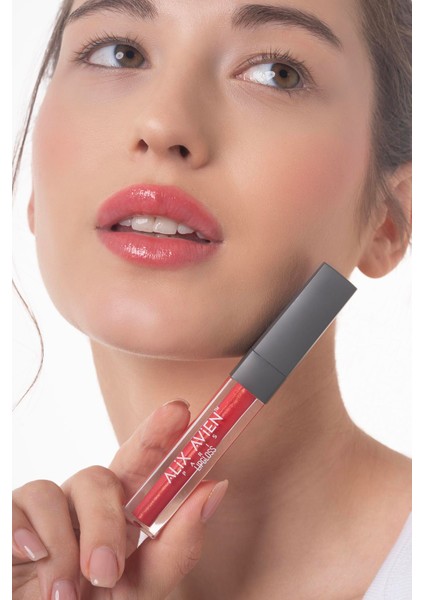 Nemlendirici Etki Yapışkanlık Hissi Bırakmayan Dudak Parlatıcısı - Lipgloss 12 Juicy SB