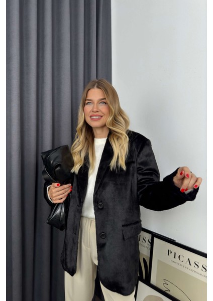 Siyah Astarlı Düğmeli Kürk Dokulu Peluş Ceket modelleri