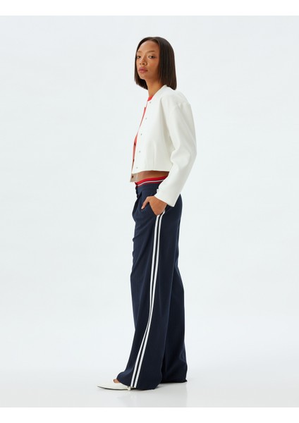 Bol Paça Kumaş Pantolon Şerit Detaylı Cepli