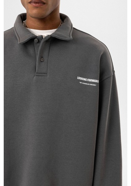 Polo Yaka Baskılı Oversıze Sweatshırt Füme