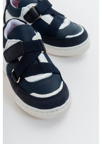 Erkek Çocuk Lacivert Deri Ortopedik Destekli Çocuk Sneaker Ayakkabı