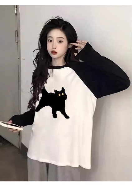 Black Cat Reglan Uzun Kollu Baskılı Beyaz T-Shirt fiyatları