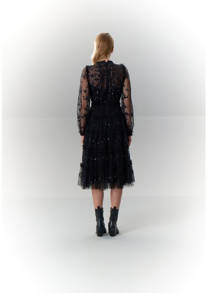 Payet Işlemeli Büzgülü Tül Elbise Standart Renk K2561103_089 fiyatları