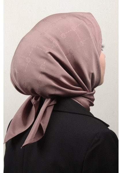 Aker Monogram Eşarp 1070400 fiyatları