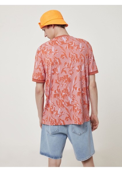 Ronada Wuwei Çiçek Desenli Jakarlı Tişört fırsatları